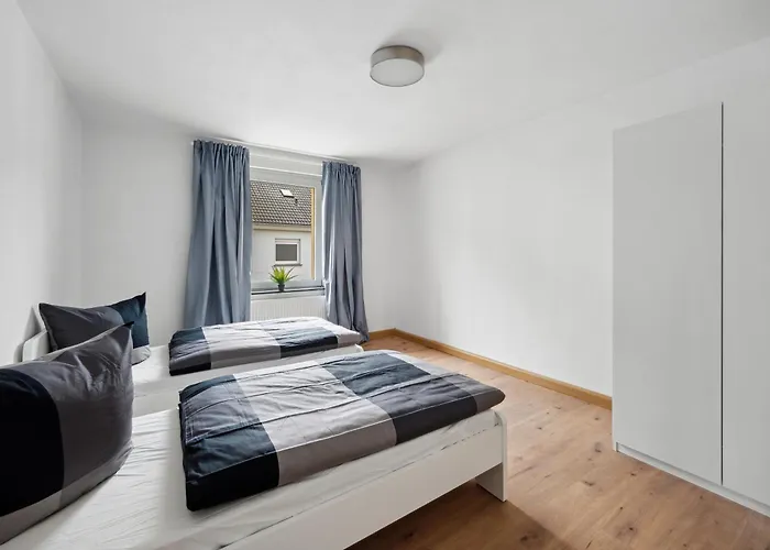 Modernes 4 Mit Brandneuer Einrichtung Appartement Wuppertal